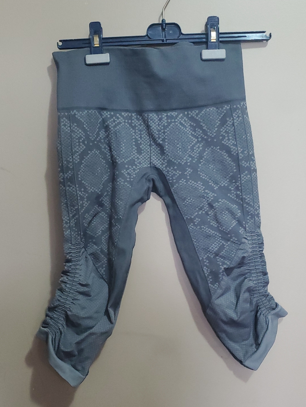 Lululemon In The Flow Cropped Leggings Heathered Dark Slate Size 6